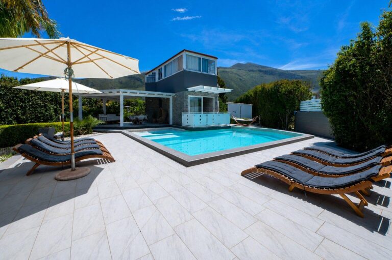 Villa Amira