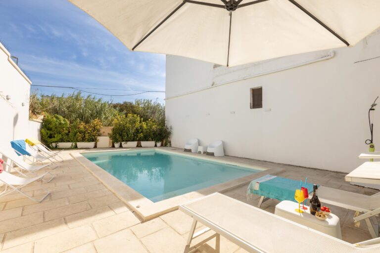 Villa Escondida